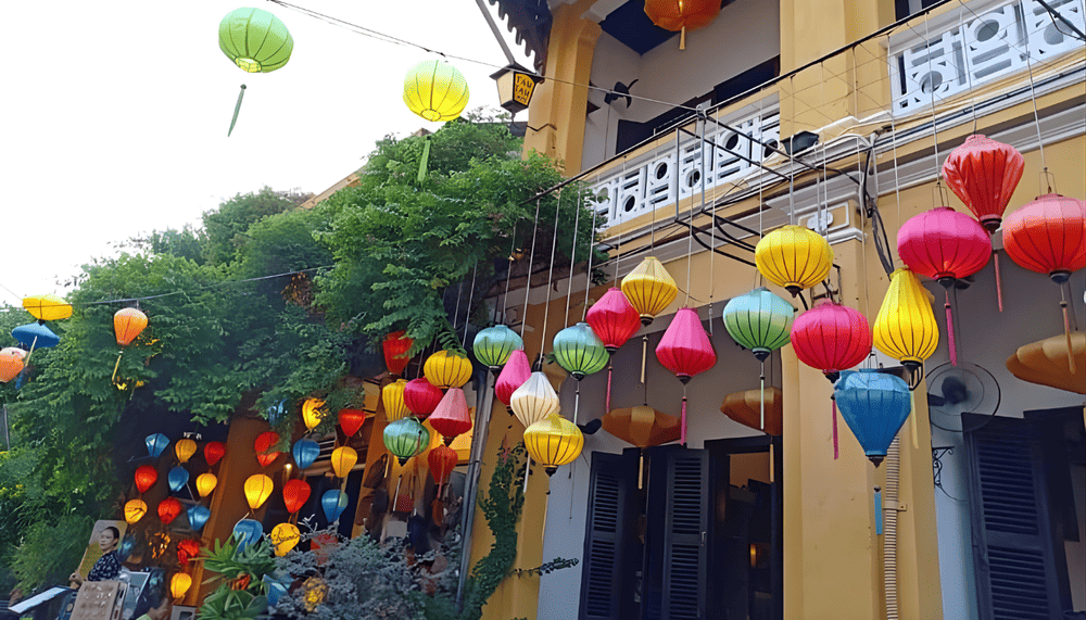 This is not just a festival but an immersive journey into Vietnamese tradition, aesthetics, and serenity (Source: Fanpage Xưởng Đèn Lồng Hội An)